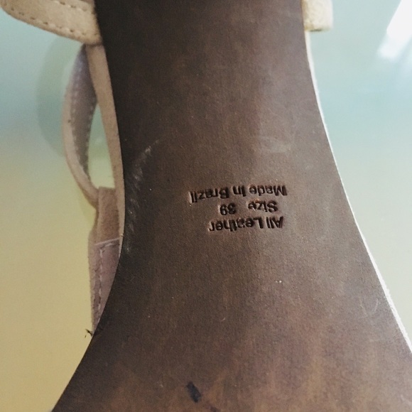 + FREE PAIR |BCBGMaxAzria Suede T-Strap Open toe sandal - Picture 5 of 5